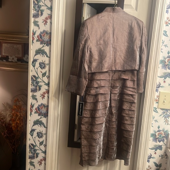 Party Dress Mini - Picture 2 of 3